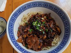 -沪西老弄堂面馆(定西路店)