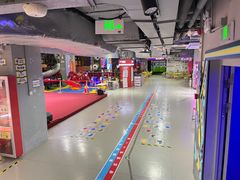 -嗨翻Hi-Fun竞技主题乐园·蹦床亲子生日轰趴(国光1937店)