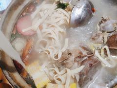 -捞围鲜·港式打边炉(海阳路店)