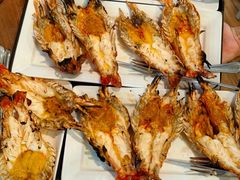 -Chom Cafe and Restaurant