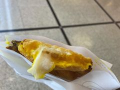 咸蛋黄派薄皮鲷鱼烧-粉粉乐鲷鱼烧(美罗城店)