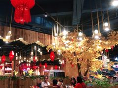 -老滇山寨•云南特色菜•地方菜•民族风情歌舞表演(金碧店)