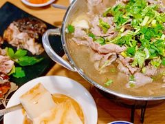 -犇逸·乐山跷脚牛肉·四川现炒(览海店)
