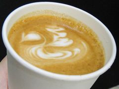 拿鐵-Manner Coffee(芮欧百货店)