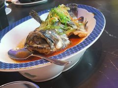-荣誉海鲜酒楼(海湾店)