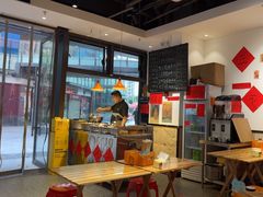 -柳州肥姨妈大骨螺蛳粉(曹路店)