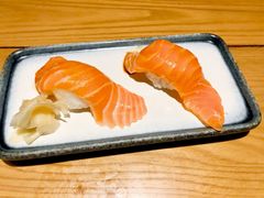 三文鱼手握寿司-渔寿司·日本料理(艾尚天地店)