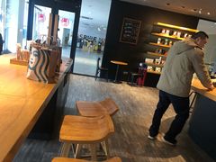 -星巴克(宁波东门银泰店)