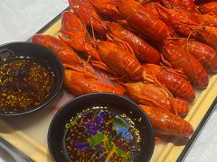 -肥肥虾庄·金牌油焖大虾(首义路店)