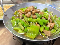 -芦茨金富饭庄·25年老字号·专做稻草鸡