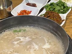 -河坝烧烤串城(银亭路店)