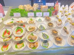 -雍容荟帝王蟹活龙虾展台自助(IFS黑金店)