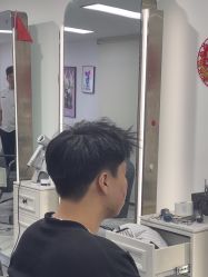 -米娜护肤造型