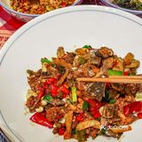 打工人狂喜，平价又好吃的干饭食堂来了！