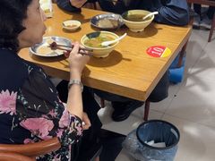 -黄阿姨锅贴大王(万航渡路店)