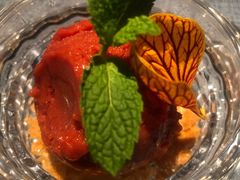 东魁手工杨梅冰淇淋-弦月窗LUNETTE BY AMANDA(复兴路店)