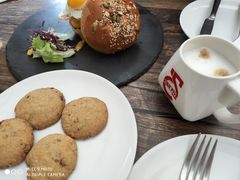 -HIGH FIVE哈福手工汉堡(桂林路店)