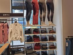 -lululemon(比斯特购物村店)