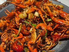 招牌干煸小龙虾-乔街深夜食堂·小龙虾·高压锅生蚝(杭州总店)