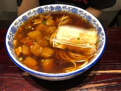 辣酱焖肉汤面-腔调面(斜土路店)