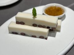 鲜奶红豆糕-燕春楼(海河华鼎店)