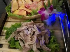 -尚尚仙·酸汤猪手·猪肚鸡火锅(华联万柳购物中心店)