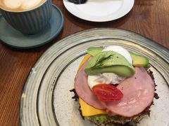 芝士火腿水波蛋松饼-AFS Cafe & Canteen(闽江二路店)