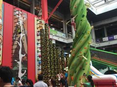 -蒙特利亲子乐园