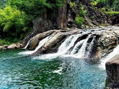 -安吉龙王山峡谷漂流
