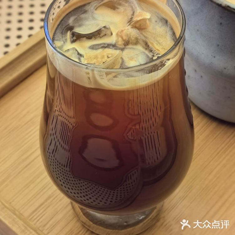 只在此山中，云深不知处