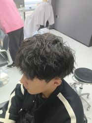 -宫铭烫发染发接发店