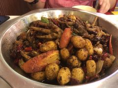 干锅鸡爪肥肠加土豆-重庆金爪爪特色干锅(大竹林直营店)