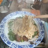 空港廣場市場旁的寶藏麵店