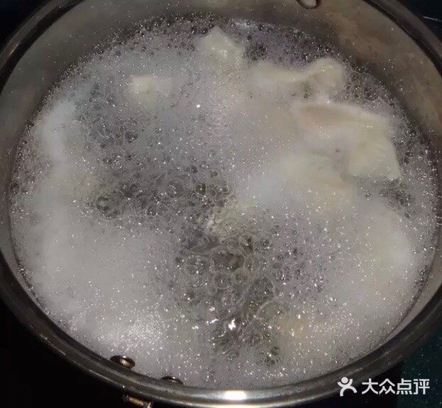 家常做法之美味大馅儿馄饨
