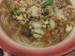 -老三样·美食研究中心(世贸路店)