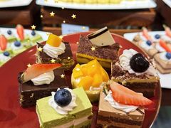 -华邑酒店·鲜艳全日自助餐厅