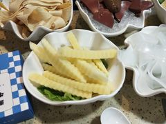 -魔法帽酱料牛肉小火锅(米兰店)