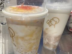 -喜茶(北京华贸购物中心店)