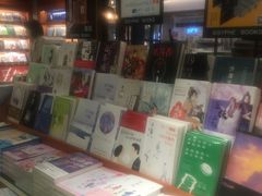 -西西弗书店&矢量咖啡(壹方购物中心店)