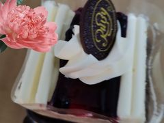 -红宝石·鲜奶小方·海派西点房(四平店)