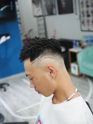 -贝勒爷专业男发