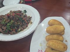 -湖南人家湘菜馆(镇江路店)