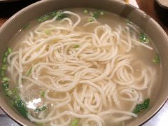-亮亮面馆(经六路店)