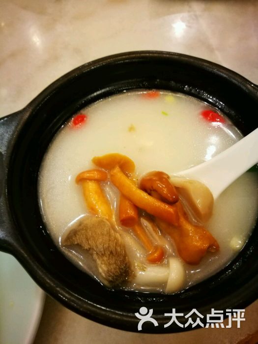 京味斋烤鸭店(小西天店)菌皇汤图片 第1张