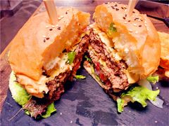 芝士汉堡-HIGH FIVE哈福手工汉堡(桂林路店)