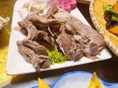 手抓羊肉-吉祥圣雪藏餐