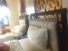 -喜鹊愉家酒店(郑州曼哈顿博览中心地铁站店)