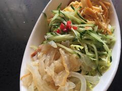 -鸣记脆皮烤鱼·海鲜烤鱼(三八广场店)