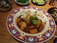 沙湾大盘鸡-塔哈尔·新疆盛宴(城西银泰店)