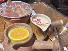 -何师烧烤·小龙虾·江湖川菜·精酿啤酒(成温店)